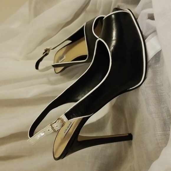 Guess Shoes - W 9.5 'Guess' Platform Peep toes heels